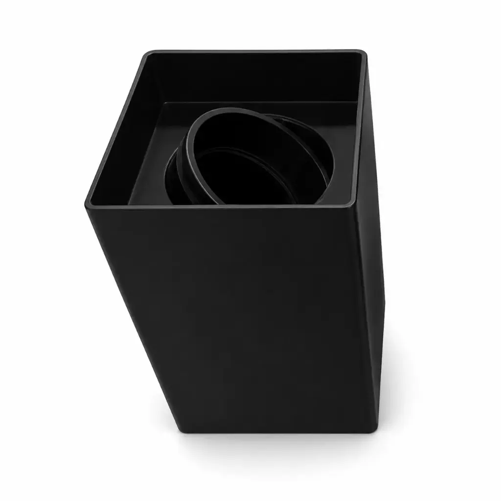 BASE MR16 NEGRA DE SOBREPONER CUADRADA 80*125MM PLASTICO